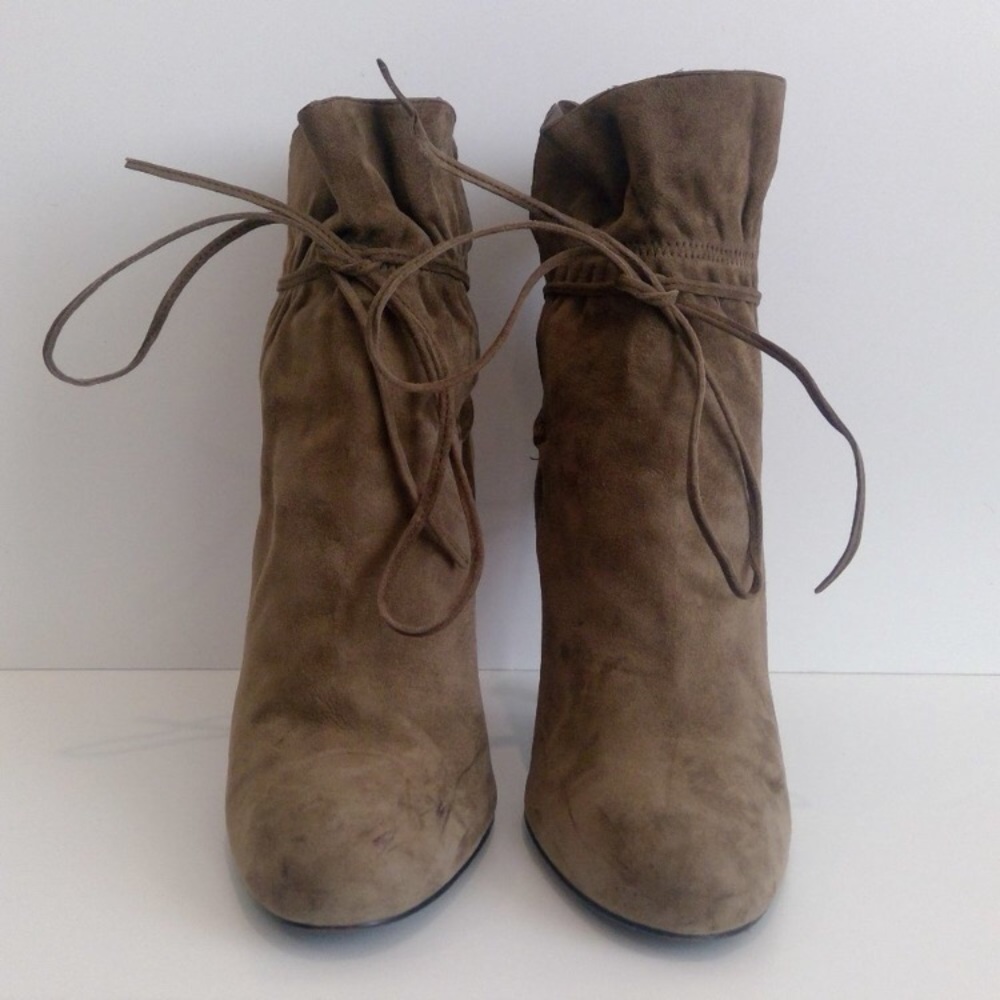 Calvin Klein Suede Hannah Bootie, Mushroom
